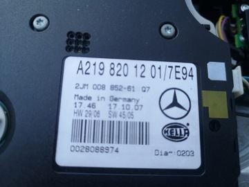 LAMPA OSVĚTLENÍ KABINY MERCEDES CLS W219 JEHLA