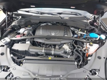 Maserati 2023 Maserati Grecale Modena, 2023r., 4x4, 2.0L 2.0 Benzyna 325KM, zdjęcie 9