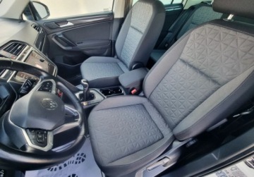 Volkswagen Tiguan II SUV Facelifting 1.5 TSI 130KM 2022 Volkswagen Tiguan LIFT Sliczny 1.5 TSI Bogata Wersja ORYGINAL Zadbany 2023, zdjęcie 3