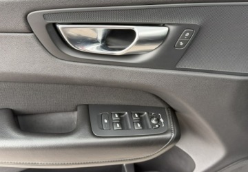 Volvo XC60 II 2021 Volvo XC 60 T6,AWD,Plug-in, zdjęcie 18