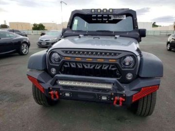 Jeep Wrangler III Unlimited Facelifting 3.6 V6 286KM 2016 Jeep Wrangler UNLIMITED SPORT 2016 3.6 Benzyna 285KM, zdjęcie 5