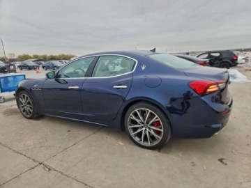 Maserati Ghibli III 2022 Maserati Ghibli GT, 2022r., 3.0L 3.0 Benzyna 345KM, zdjęcie 2