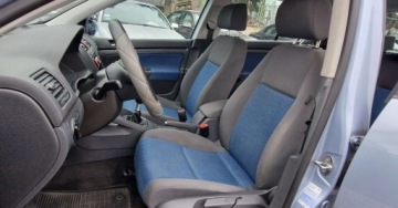 Volkswagen Golf V Hatchback 1.4 i 16V 75KM 2005 Volkswagen Golf 1.4 75KM Klimatyzacja automatyczna 1.4 Benzyna 75KM, zdjęcie 10