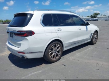 BMW X7 2023 BMW X7 Xdrive40i 2023 3.0 Benzyna 375KM, zdjęcie 4