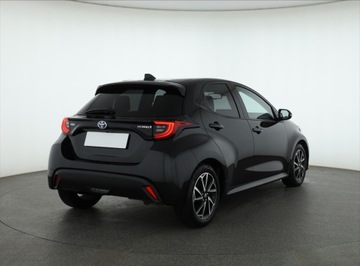 Toyota Yaris IV Hatchback 1.5 Hybrid Dynamic Force 116KM 2022 Toyota Yaris 1.5 VVT-i Hybrid, Salon Polska, zdjęcie 4