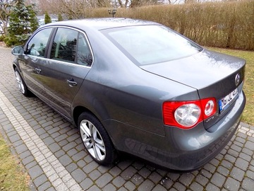 Volkswagen Jetta VI 2007 VOLKSWAGEN JETTA V 1,6 FSI 115 KM 184 TYŚ. KM, zdjęcie 1