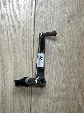 Kawasaki Z900 Dźwignia zmiany biegów.