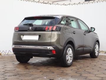 Peugeot 3008 II Crossover 1.2 PureTech 130KM 2018 Peugeot 3008 1.2 PureTech, Navi, Klima, zdjęcie 4