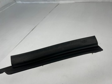 TOYOTA RAV4 III LIFT 2010 - 2012 ПРОКЛАДКА КАПОТА 53039-42010