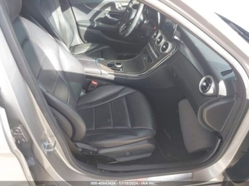 Mercedes Klasa C W205 2019 Mercedes-Benz Klasa C 4MATIC Sedan 255KM , od ubezpieczalni 2.0 Benzyna, zdjęcie 8