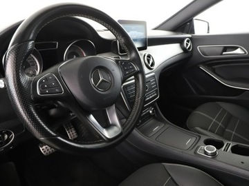 Mercedes CLA C117 Shooting Brake 1.6 180 122KM 2015 Mercedes CLA 180 automat bi-xenon panorama, zdjęcie 13