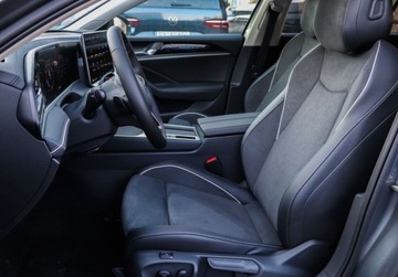 Volkswagen Passat B8 Variant Facelifting 2.0 TDI SCR 150KM 2025 Volkswagen Passat HAK, Podgrzewana kierownica, dostepny od reki 2.0, zdjęcie 10