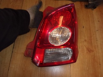 SUZUKI ALTO PIXO 09-14 LAMPA PRAWA TYŁ EUROPA