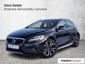 Volvo V40 II Hatchback Facelifting 2.0 D4 190KM 2017 Volvo V40 Salon PL Summum D4 190KM LED Skóra Nawi