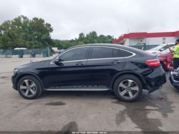 Mercedes GLC C253 2017 Mercedes-Benz GLC 2017 r., 2,0L 300 COUPE 4MATIC 2.0 Benzyna 241KM, zdjęcie 15