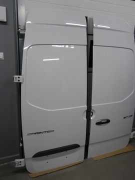 DVEŘE ZADNÍ BÍLÉ MERCEDES SPRINTER 907 2018- KOMPLET