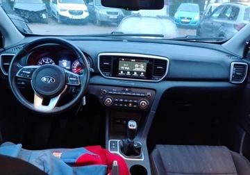 Kia Sportage IV SUV Facelifting 1.6 GDI 132KM 2019 Kia Sportage 2019r, SALON POLSKA. 1.6 Benzyna. Uszkodzony. Poobijany. Jezd, zdjęcie 5