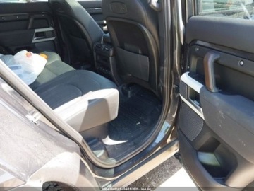 Land Rover Defender IV (L663) 2022 Land Rover Defender 110se, 2022r., 4x4, 3.0L 3.0 Benzyna 395KM, zdjęcie 9