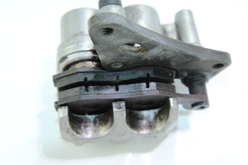HONDA VARADERO 125 01-06 ПЕРЕДНИЙ ТОРМОЗНОЙ СУППОРТ