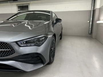 Mercedes CLA C118/X118 Coupe Facelifting 1.3 200 163KM 2025 MERCEDES-BENZ CLA 200 AMG Line Sedan 1.3 (163KM) 2025, zdjęcie 1