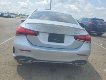 Mercedes Klasa A W177/V177 2022 Mercedes-Benz Klasa A 220 4matic 2022 2.0 Benzyna 188KM, zdjęcie 2