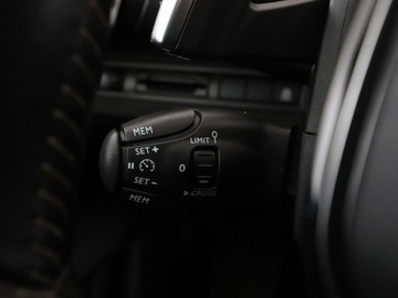 Peugeot 5008 II Crossover 1.5 BlueHDI 130KM 2020 Peugeot 5008 automat 7-osob. navi PDC tempomat, zdjęcie 34