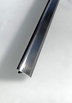 Listwa T14 czarny połysk 250cm
