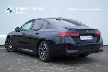 BMW Seria 5 G90-91 2024 BMW 550 BMW 550e M Pro HAK Adaptive LED Bowers&amp;Wil, zdjęcie 2