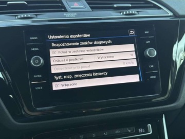 Volkswagen Touran III 1.4 TSI 150KM 2017 Volkswagen Touran TSI 150KM Highline 7 os. LED Top Keyless Nawigacja, zdjęcie 27