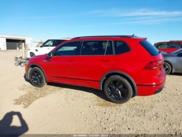 Volkswagen Tiguan III 2024 Volkswagen Tiguan 2.0T Se R-Line Black 2024 2.0 Benzyna 184KM, zdjęcie 2