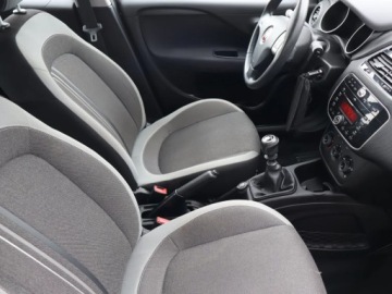 Fiat Punto Punto 2012 Hatchback 3d 1.2 8v 69KM 2013 Fiat Punto 1.2, Salon Polska, Klima, Parktronic, zdjęcie 8