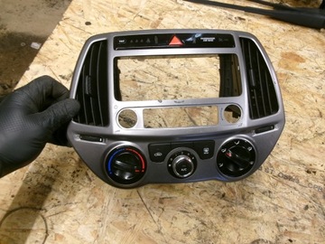 HYUNDAI I20 I PANEL VENTILACE KLIMATIZACE RÁMEČEK FACELIFT