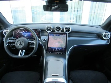 Mercedes GLC C254/X254 Coupe 2.0 200 204KM 2025 GLC Coupe 200 4-Matic AMG Line 2.0 (204KM) 2025, zdjęcie 8