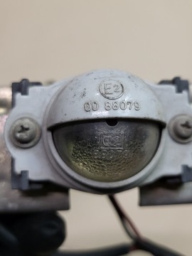 LAMPA OSVĚTLENÍ TABULKY SPZ MAZDA 323 F IV 0088079 OE EVROPA