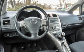 Toyota Auris I Hatchback 1.6 Valvematic 132KM 2009 Toyota Auris 1,6 LPG 160 tys. km 1.6 Benzyna 132KM, zdjęcie 8
