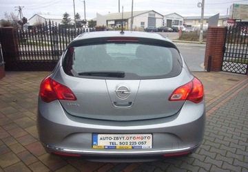 Opel Astra J Hatchback 5d Facelifting 1.6 Twinport ECOTEC 115KM 2014 Opel Astra Opel Astra J Salon PL - seriws 1.6 Benzyna 116KM, zdjęcie 7