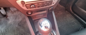 Renault Megane III Grandtour Facelifting 2013 1.2 Energy TCe 115KM 2016 Renault Megane 2016r, SALON POLSKA, 1.2 Benzyna. Lekko uszkodzony tyl. Jez, zdjęcie 10