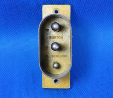 РОЗЕТКА 28 В В АЭРОПОРТЕ