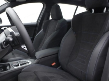 BMW Seria 1 F70 2026 BMW Seria 1 120 Sport Hatchback 1.5 (170KM) 2026, zdjęcie 8