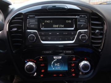 Nissan Juke I SUV Facelifting 1.2 DIG-T (Euro 6) 115KM 2016 Nissan Juke 1.2 DIG-T, Salon Polska, Serwis ASO, zdjęcie 11