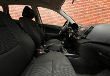 Hyundai i30 I Hatchback 1.4 109KM 2010 Hyundai i30 klima Isofix Gwarancja w cenie Warszawa VLAJ 1.4 Benzyna, zdjęcie 12