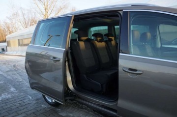 Volkswagen Sharan II Van 2.0 TDI-CR BMT 140KM 2014 Volkswagen Sharan 2.0 TDI CR 140 KM, 4x4, 7osob, Webasto, Biksenon, Hak, G, zdjęcie 31