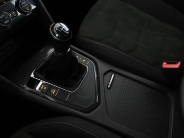 Volkswagen Tiguan II SUV 2.0 TDI 150KM 2019 Volkswagen Tiguan LED klima auto grzane fotele, zdjęcie 28