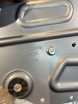 DRŽÁKY NÁHRADY TEPLÁ KLIMATIZACE VOLVO XC40 II C40 31699285