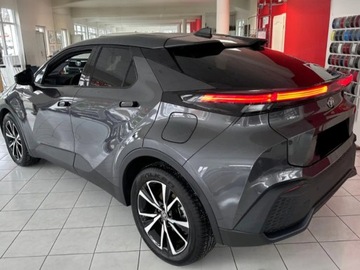 Toyota C-HR II SUV 1.8 Hybrid 140KM 2025 Od ręki - Style 1.8 Hybrid 140KM | Podgrzewane fotele!, zdjęcie 2
