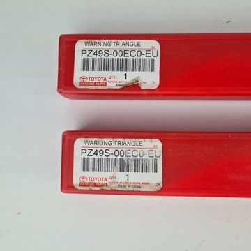 Оригинальный знак аварийной остановки TOYOTA OE с маркировкой PZ49S-0049C0-EU