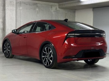 Toyota Prius V (XW60) 2.0  Hybrid Dynamic Force Plug-in 223KM 2025 Od ręki - Executive 2.0 Plug-in Hybrid 223KM | Podgrzewane fotele!, zdjęcie 3