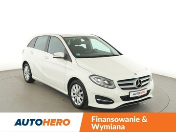Mercedes Klasa B W246 Sports Tourer Facelifting 1.6 180 BlueEFFICIENCY Edition 122KM 2017 Mercedes B 180 navi klima grzane fotele czujniki, zdjęcie 9
