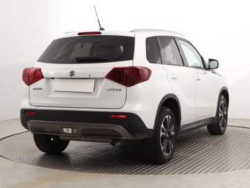 Suzuki Vitara III SUV Facelifting 1.4 BoosterJet 140KM 2019 Suzuki Vitara 1.4 BoosterJet, Salon Polska, zdjęcie 4