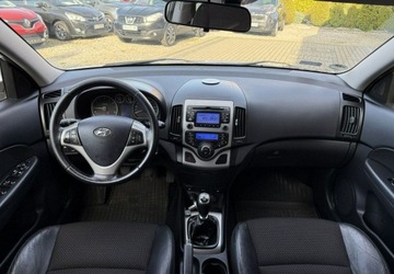 Hyundai i30 I Hatchback 1.4 109KM 2010 Hyundai i30 Rej.03.2011 1,4 109KM LPG Klimatronik 1.4 BenzynaLPG 109KM, zdjęcie 14